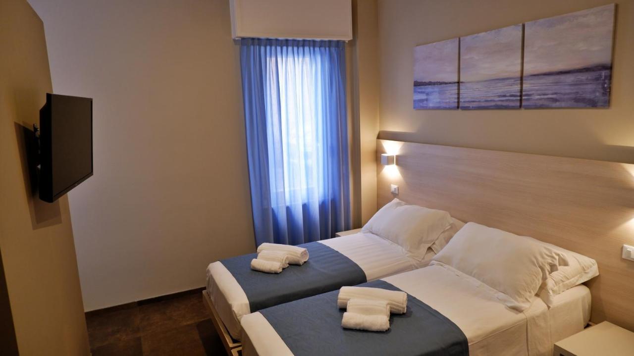 Pianomare Riviera Apartments And Rooms Imperia Εξωτερικό φωτογραφία