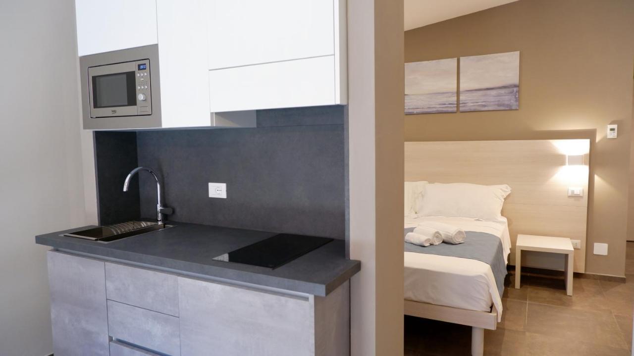 Pianomare Riviera Apartments And Rooms Imperia Εξωτερικό φωτογραφία