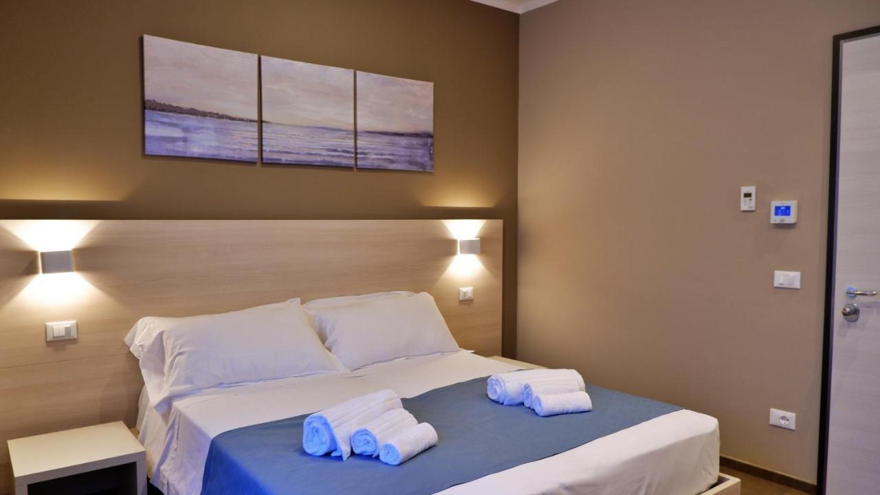 Pianomare Riviera Apartments And Rooms Imperia Εξωτερικό φωτογραφία
