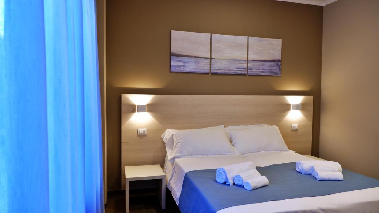 Pianomare Riviera Apartments And Rooms Imperia Εξωτερικό φωτογραφία