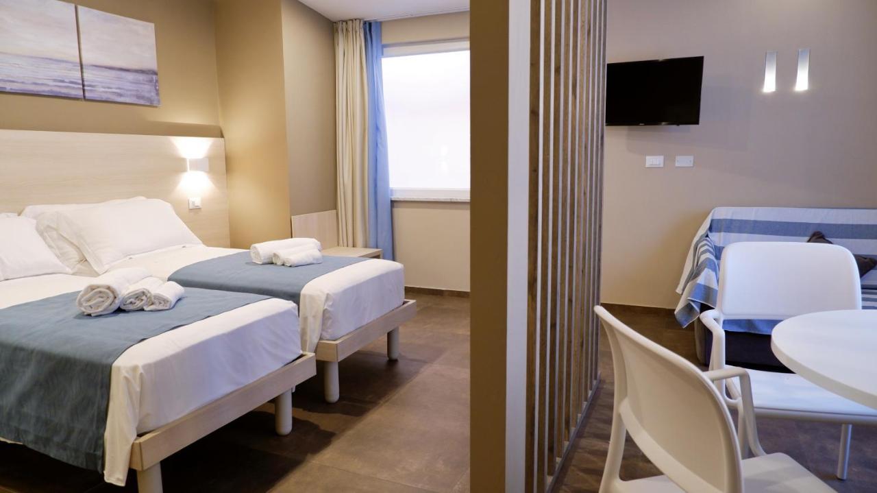 Pianomare Riviera Apartments And Rooms Imperia Εξωτερικό φωτογραφία