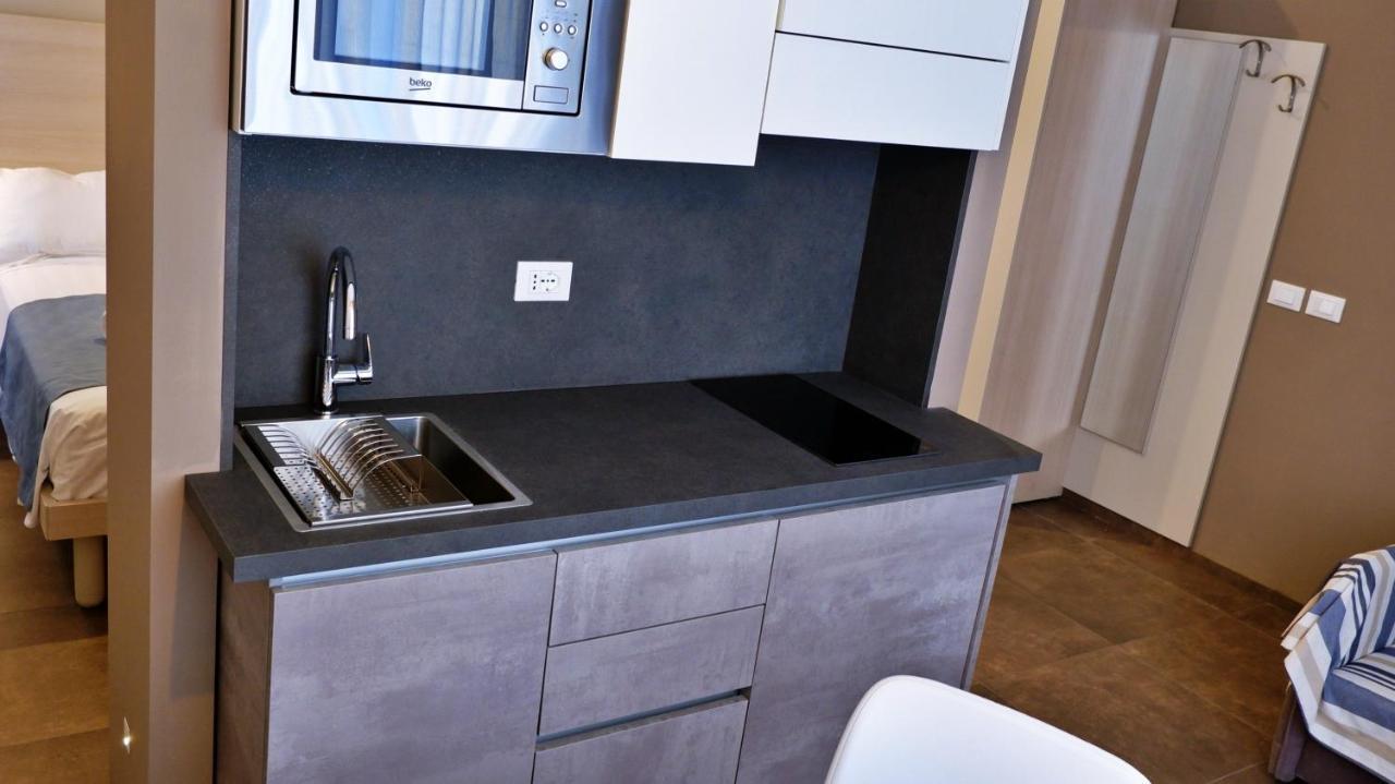 Pianomare Riviera Apartments And Rooms Imperia Εξωτερικό φωτογραφία