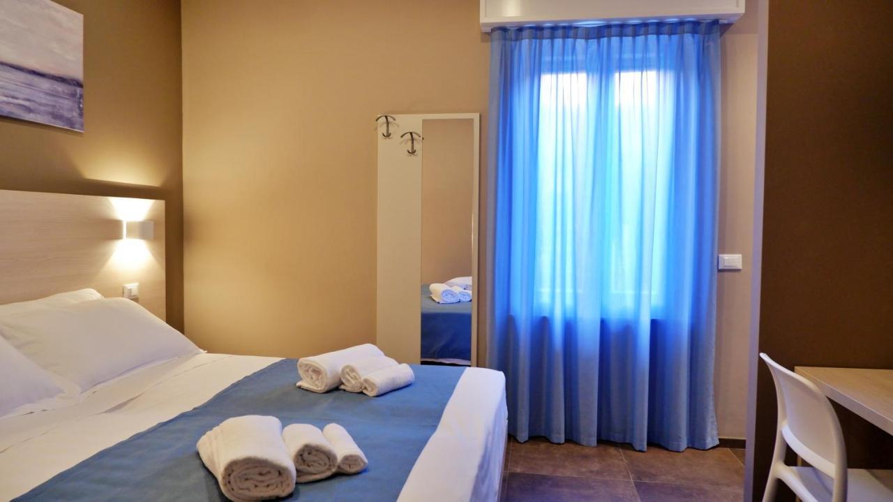 Pianomare Riviera Apartments And Rooms Imperia Εξωτερικό φωτογραφία