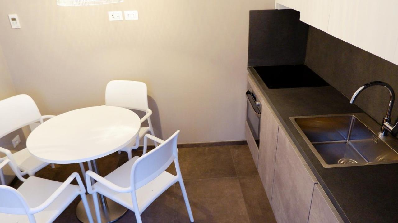 Pianomare Riviera Apartments And Rooms Imperia Εξωτερικό φωτογραφία